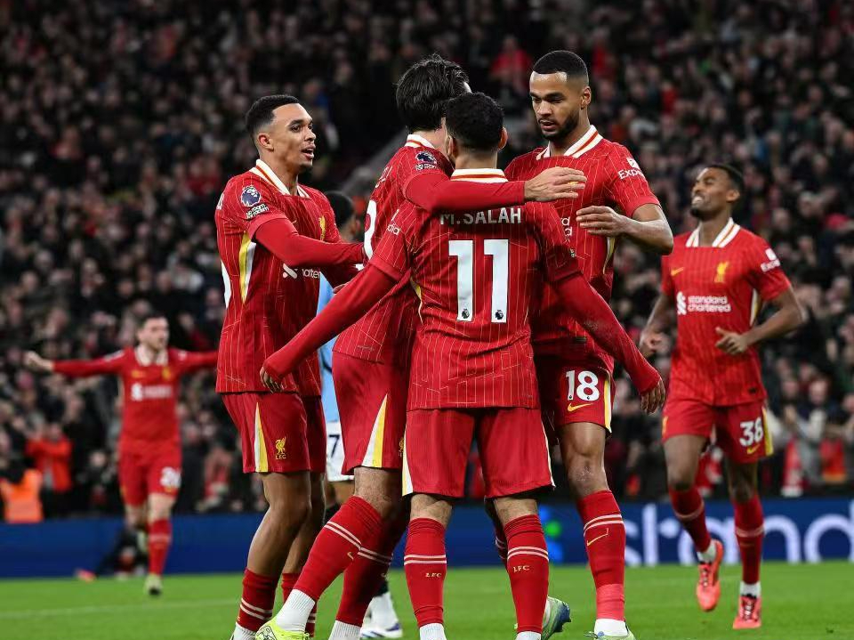 九游娱乐官网-领先优势明显首场状态出色，利物浦观众沸腾！，Ming重返赛场上演精彩一战-九游娱乐官网